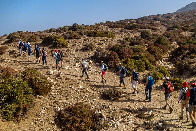 Maroc 2017_trekking_le groupe progresse dans les dunes